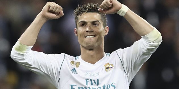 Cristiano Ronaldo Quitte Le Real Madrid Pour La Juventus Turin Le Huffpost [ 315 x 630 Pixel ]