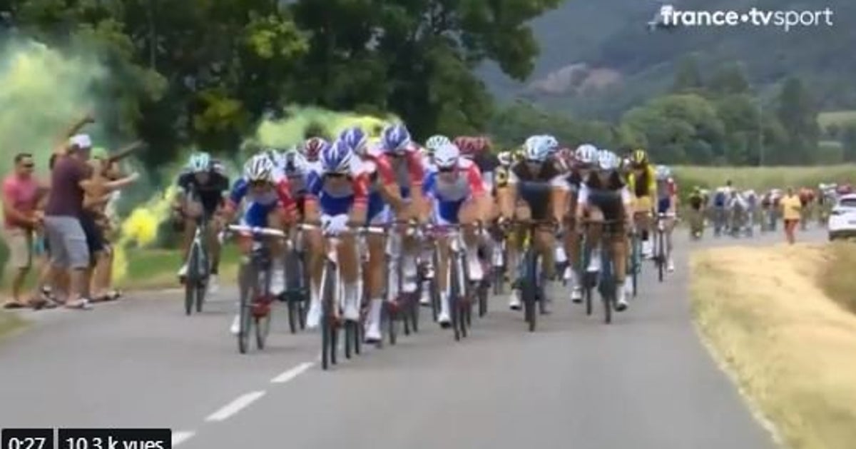 Tour De France étape Du 13 Juillet Étape 13 du Tour de France 2018: un fumigène lancé dans le peloton | Le