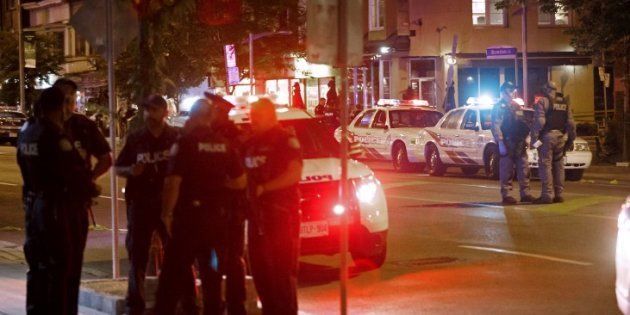 Une fusillade à Toronto a fait 2 morts et 12