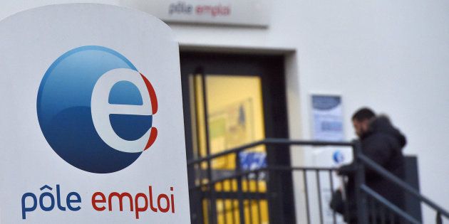 Chiffres Du Chomage Le Nombre De Chomeurs Inscrits A Pole Emploi Baisse De 0 1 En Decembre Et 0 5 En 2017 Le Huffpost