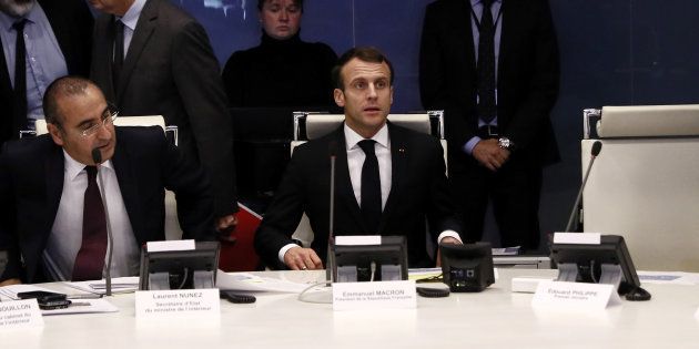 Entre Lattentat De Strasbourg Et Les Gilets Jaunes Macron