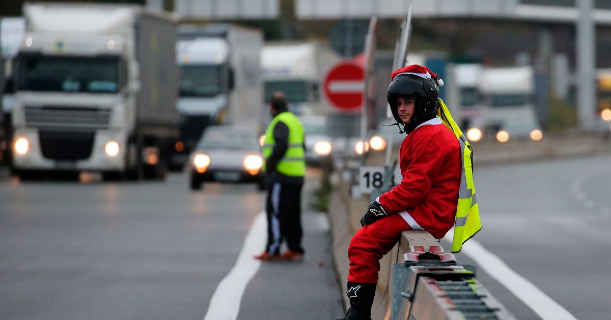 Un Gilet Jaune Décède à Avignon Percuté Par Un Camion Le