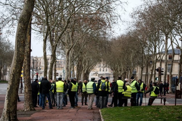 Gilets Jaunes 65 Interpellations à Paris Dont Eric Drouet