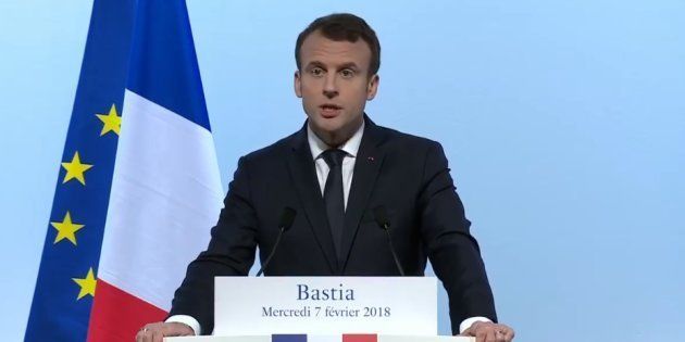 Macron Ouvre La Porte A L Inscription De La Corse Dans La Constitution Mais Claque Toutes Les Autres Le Huffpost