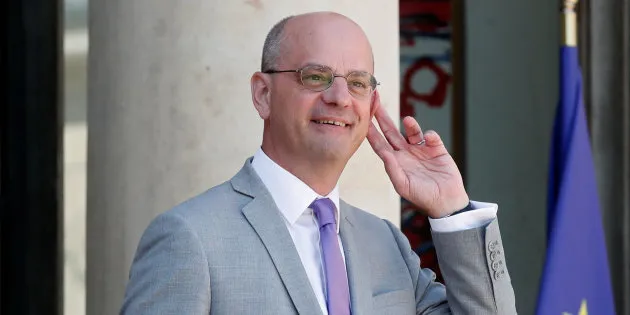 Blanquer Veut Developper L Apprentissage De L Arabe A L Ecole La Droite Trouve Enfin Un Motif De Critiques Le Huffpost