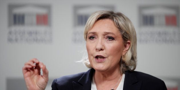 Maurice Audin torturé en Algérie: Selon Le Pen, Macron veut flatter les