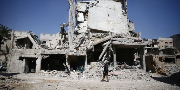 Des bâtiments endommagés à Douma en Syrie le 2 mars