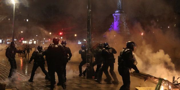 La Nuit Jaune Prévue Par Les Gilets Jaunes à Paris Naura