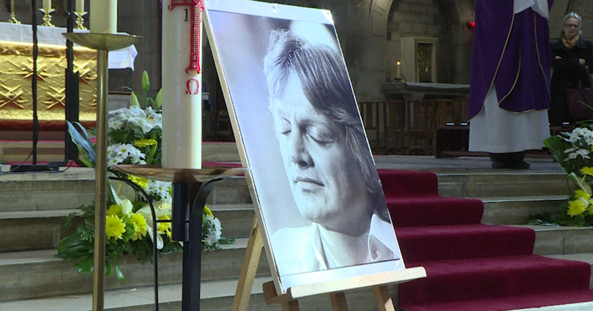 40 ans de la mort de Claude François: les images des 400 personnes