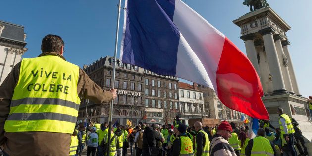 Lacte Xv Des Gilets Jaunes éclipsé à La Télé Pas Dans La