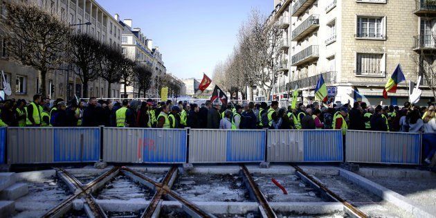 Un Gilet Jaune Condamné à 3 Ans De Prison Ferme à Caen Le