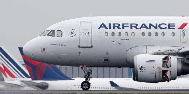 Nouvelle Greve Chez Air France Les 10 Et 11 Avril Le Huffpost calendrier des grèves air france avril 2021