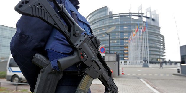 Ce que fait l'UE pour lutter contre le financement du terrorisme et le crime