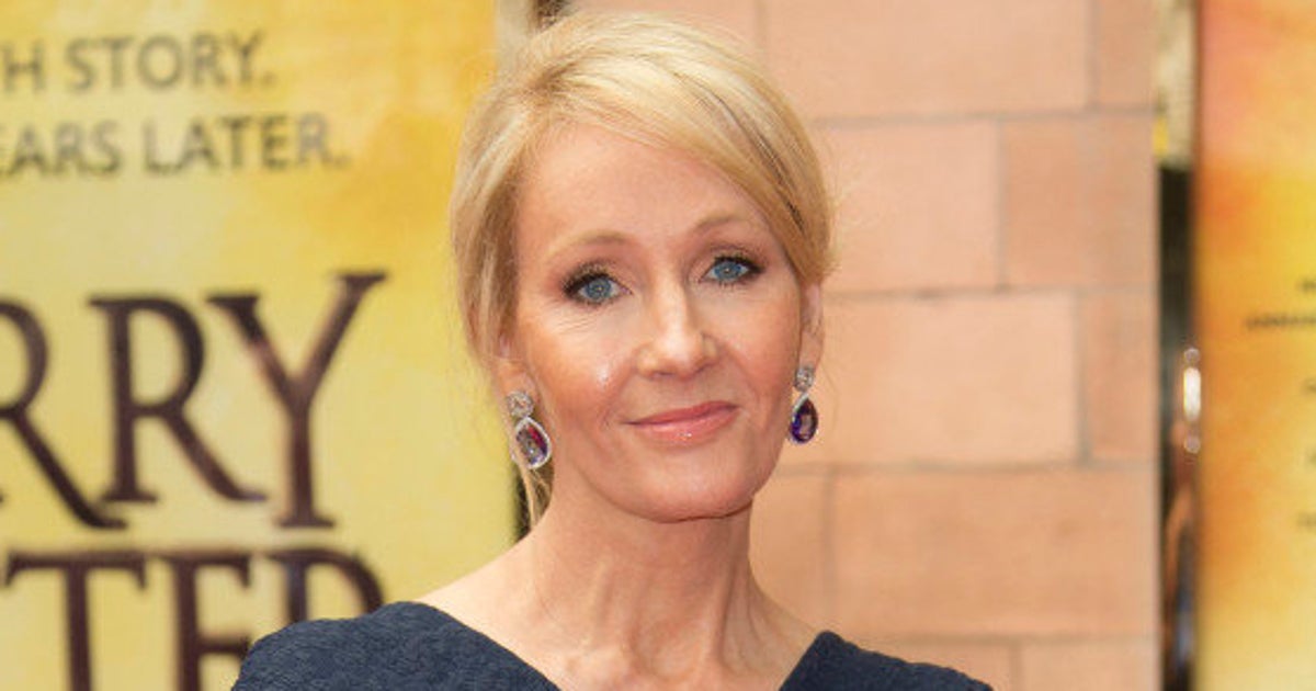 Jk Rowling Remercie Ses Fans De Ne Pas Avoir Spoile Harry Potter Et L Enfant Maudit Le Huffpost