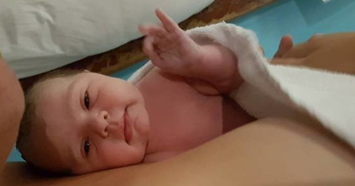 Ce Bebe Qui Vient De Naitre Annonce A Son Pere Que Tout Est Nickel Le Huffpost Ce Bebe Qui Vient De Naitre Annonce A Son Pere Que Tout Est Nickel Le Huffpost