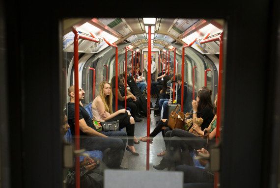 Londres adopte le métro de nuit et promet de faire des envieux à