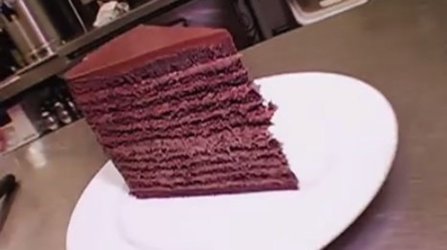 Ce Gateau En 24 Couches Va Meme Decourager Les Plus Grands Fans De Chocolat Le Huffington Post Life Ce Gateau En 24 Couches Va Meme Decourager Les Plus Grands Fans De Chocolat Le Huffington Post Life