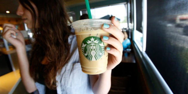 Glaçons Escroque Mettant En Trop NonStarbucks Dans Ne Vous Pas De rCdxBoe