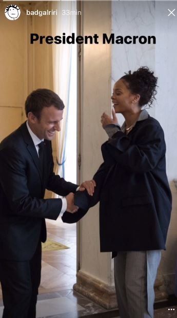 Rihanna s'affiche très complice avec le couple Macron à