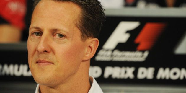 Michael Schumacher Ne Peut Pas Se Tenir Debout Selon L Avocat De Sa Famille Le Huffpost