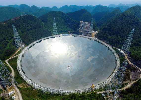 Le plus grand télescope du monde est entré en service (et espère trouver des