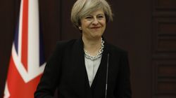 Theresa May sonne le retour de la politique industrielle au Royaume-Uni, la France devrait s'en