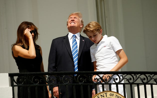 Donald Trump lors de l'éclipse solaire du 21 août