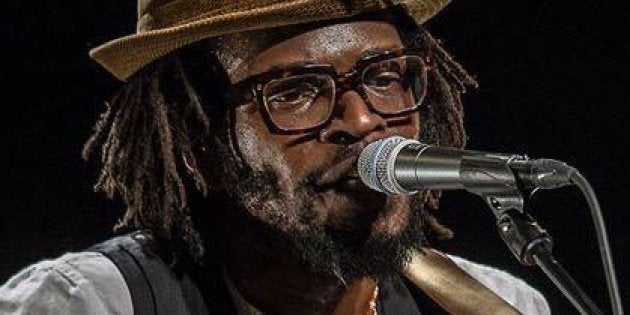 La réponse intelligente du chanteur Tété à l'internaute qui le traite de