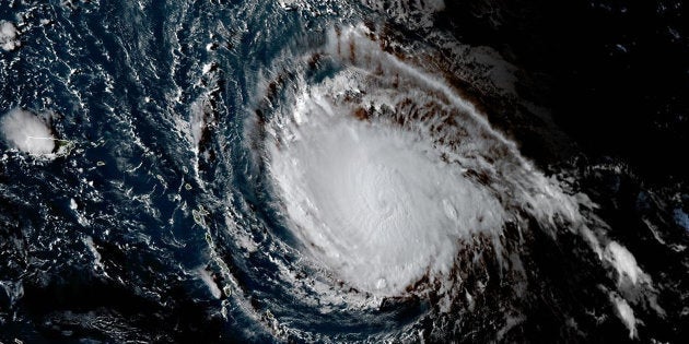 L Ouragan Irma En Categorie Maximale De 5 Menace Les Antilles Et La Floride Le Huffpost L Ouragan Irma En Categorie Maximale De 5 Menace Les Antilles Et La Floride Le Huffpost