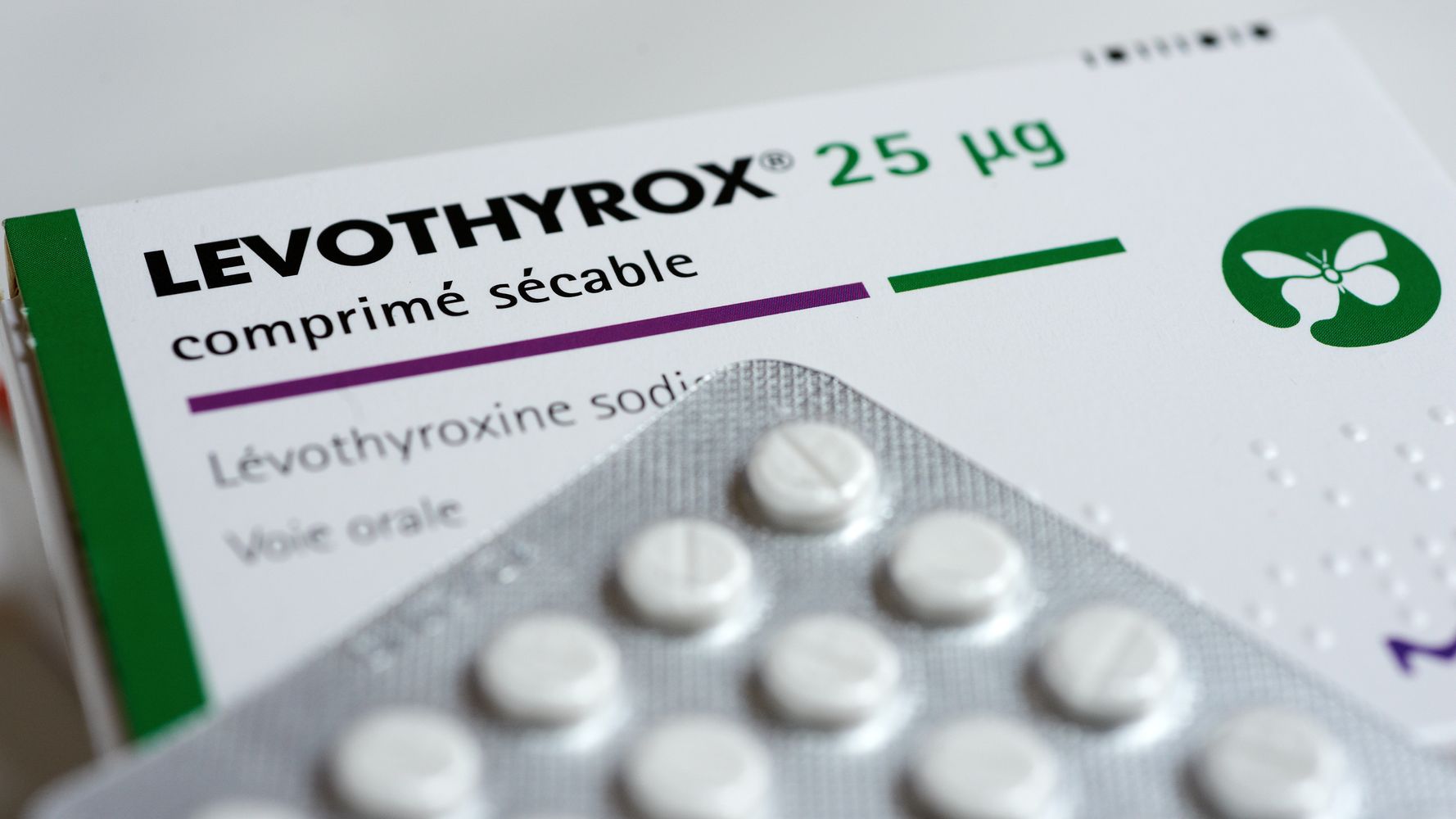 levothyrox la ministre de la sante s inquiete pour les patients qui arretent leur traitement pour la thyroide le huffington post life