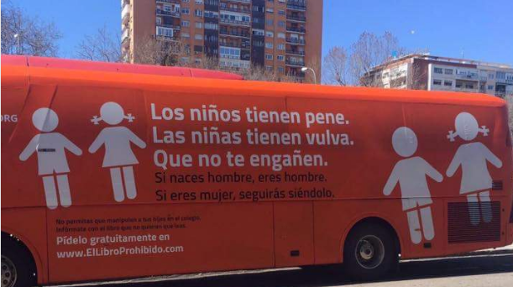 Ce bus  espagnol  avec un message anti transgenre fait 