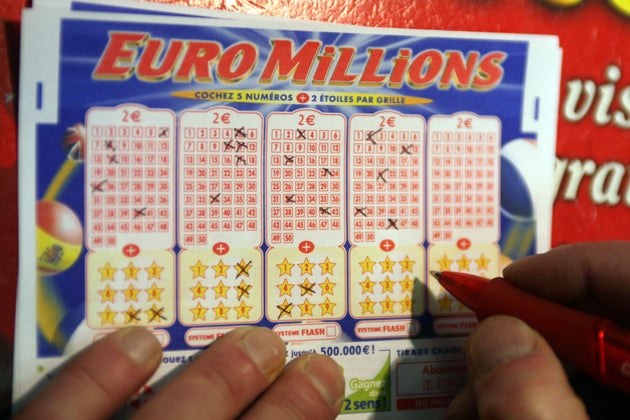 euromillions un joueur en france decroche plus de 72 millions d euros le huffpost