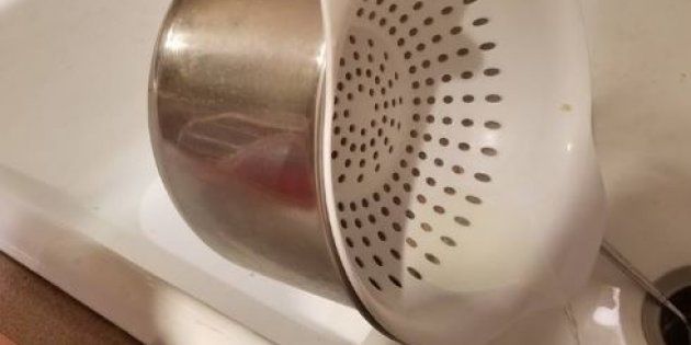 Cette technique pour égoutter les pâtes est...