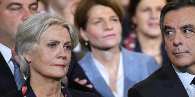 Penelope Fillon Mise En Examen Dans L Enquete Sur Ses Possibles Emplois Fictifs Le Huffpost