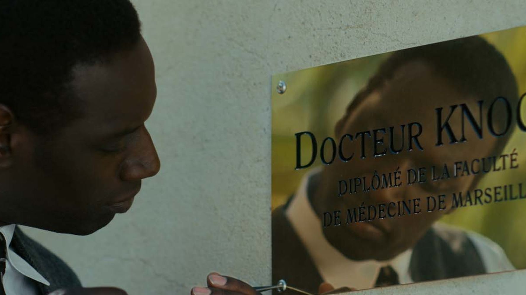 Knock Le Dernier Film D Omar Sy Ne Parle Pas De Medecine Mais De La Politique A Notre Epoque Le Huffpost