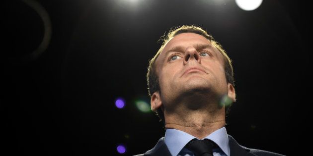 Dire que Macron Président c'est le retour de la IVe République, c'est tromper les citoyens. REUTERS/Lionel