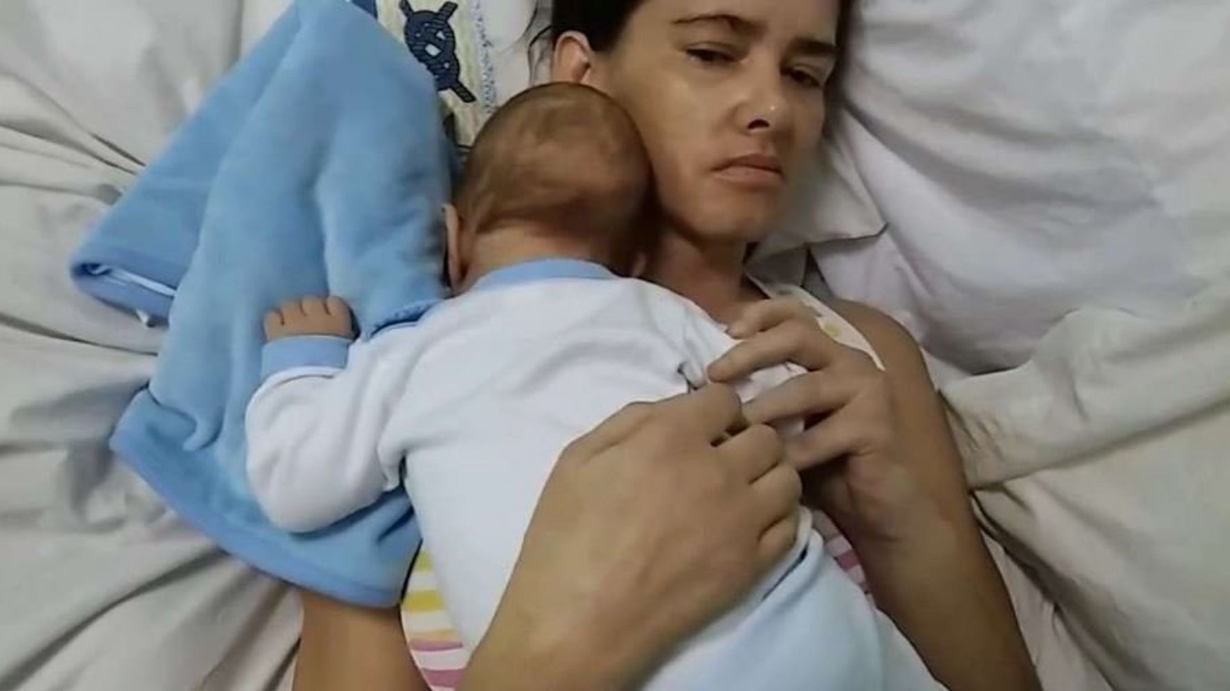 Scarica Gratis Images Cette Femme A Accouche Pendant Son Coma Et S Est Reveillee Trois dernière par
