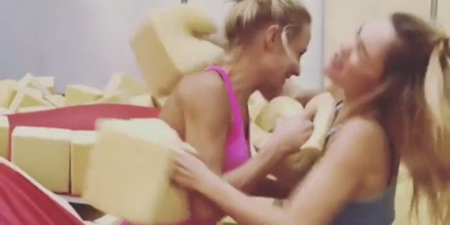 Danse Avec Les Stars La Reponse Pleine D Humour De Ces Deux Candidates A Ceux Qui Les Pensent En Guerre Le Huffpost Danse Avec Les Stars La Reponse Pleine D Humour De Ces Deux Candidates A Ceux Qui Les Pensent En Guerre Le Huffpost