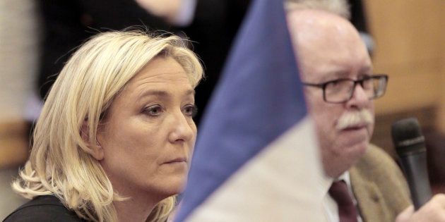 Pourquoi Les Banques Refusent De Preter De L Argent Au Front National Le Huffpost