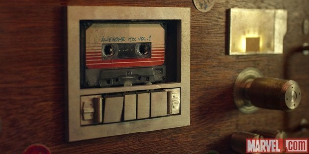 Celle Des Gardiens De La Galaxie A Cartonne Mais Comment Justifier Le Retour De La Cassette Audio Le Huffpost