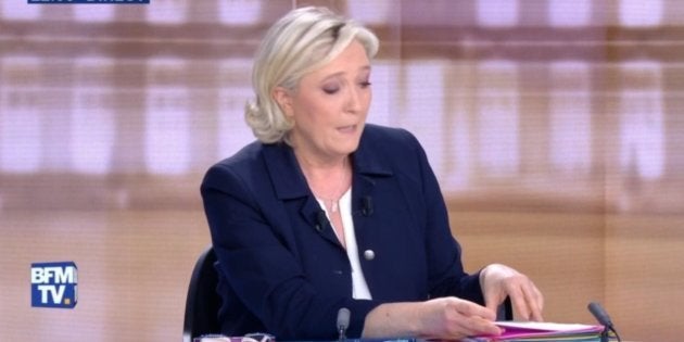 Pendant Le Debat Presidentiel Marine Le Pen Etait Perdue Dans Ses Fiches Une Experte Nous Explique Comment Eviter Cet Ecueil Le Huffington Post Life