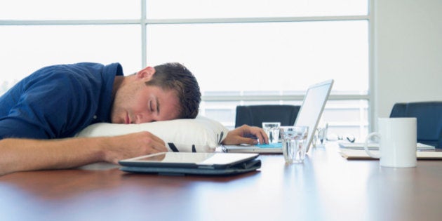 Téléchargement gratuit Images Somnolence Au Travail Cinq Astuces Pour Etre En Forme Apres le plus cool salutations