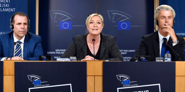 Marine Le Pen veut un groupe au Parlement européen: pourquoi est-ce primordial pour le