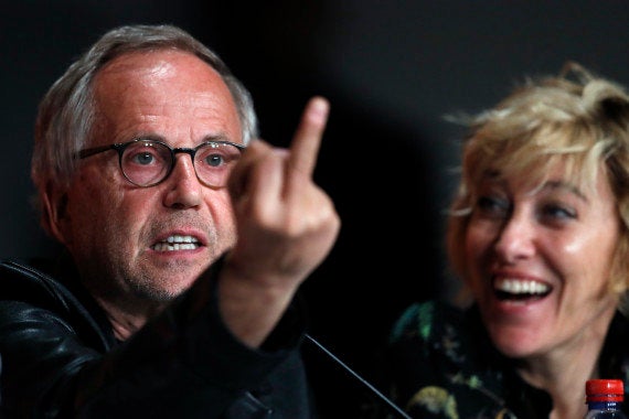A Cannes C Est Le Festival Des Doigts D Honneur Le Huffpost A Cannes C Est Le Festival Des Doigts D Honneur Le Huffpost