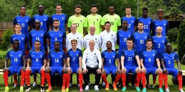 Decouvrez Tous Les Joueurs De L Equipe De France Dans La Photo Officielle De L Euro 2016 Le Huffpost