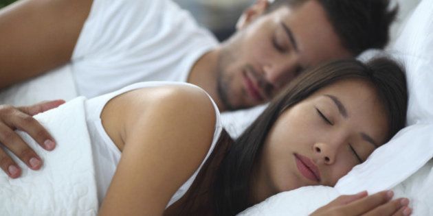 Positions Dans Le Sommeil Une étude Scientifique Sintéresse à Ce Qu