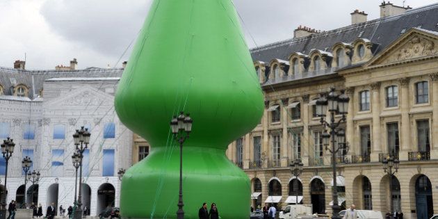Un plug anal géant place Vendôme? Paul McCarthy renonce à réinstaller son oeuvre polémique à