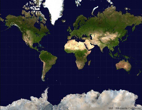 En Images Une Carte Du Monde Montre Les Pays A Leur Vraie Taille Contrairement Aux Planispheres Classiques Le Huffpost