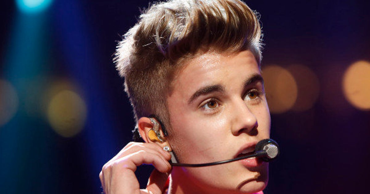 Bieber datant qui rencontres en ligne quand dormir ensemble