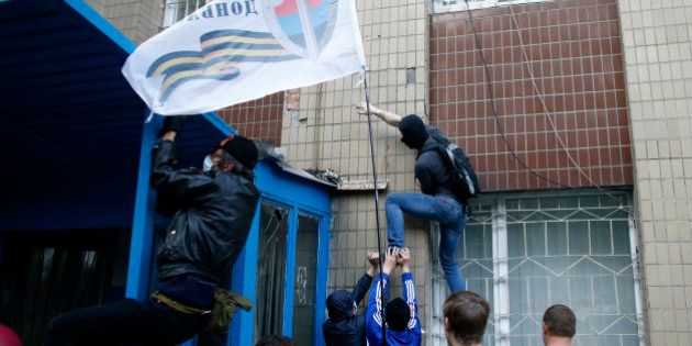 Ukraine: les séparatistes russes maintiennent la tenue du référendum dans